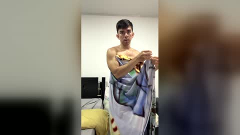 centric independent model   online show from December 2025 01:41:02 PM