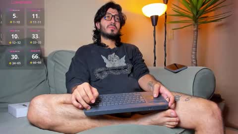 R. online show from December 2025 09:38:01 AM