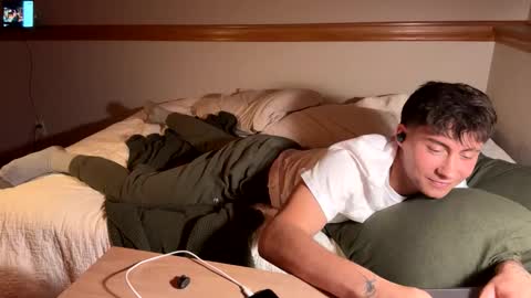 Snapshot of actonfinlay chatting on December 2025 10:07:02 PM Acton Finlay online show from December 2025 10:07:02 PM