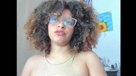 Snapshot of ada_gales_ chatting on September 2025 04:38:01 AM Isa online show from September 2025 04:38:01 AM