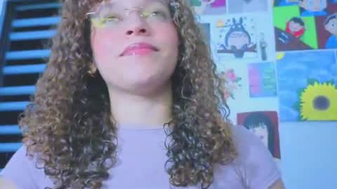 Snapshot of ada_gales_ chatting on June 2026 05:32:02 AM Isa online show from June 2026 05:32:02 AM