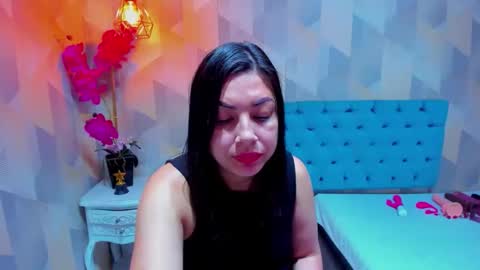 Ada online show from December 2025 04:17:01 AM