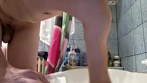 adam000985057 online show from October 2025 09:34:02 PM