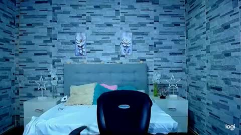 adam hot11 online show from September 2025 08:47:01 PM