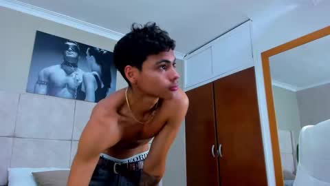 adam_piarse online show from October 2025 08:40:02 PM