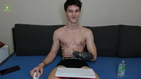 Adam online show from December 2025 12:33:02 PM