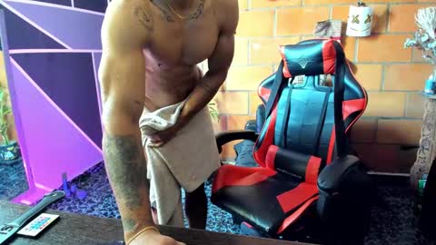 Adam Valencia online show from January 2025 02:13:01 PM