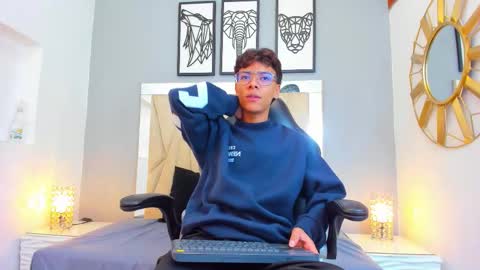 Adams Bobby online show from November 2025 11:38:02 AM