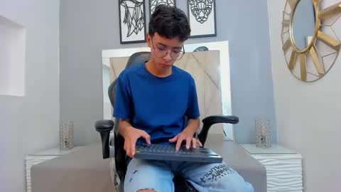 Adams Bobby online show from January 2026 11:12:01 AM