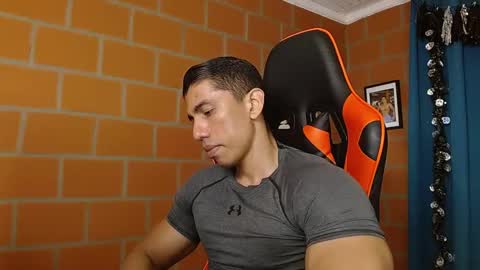 Adan Sin online show from January 2025 05:19:01 PM