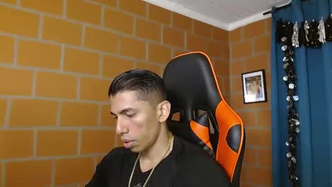 Adan Sin online show from February 2025 06:59:01 PM