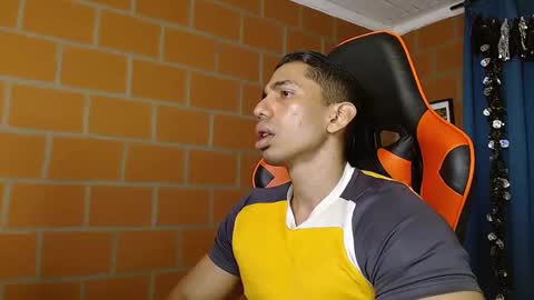 Adan Sin online show from February 2025 02:54:02 PM