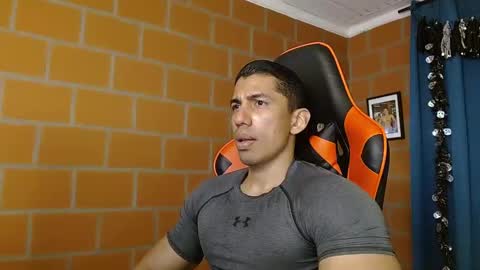 Adan Sin online show from March 2025 05:18:01 PM