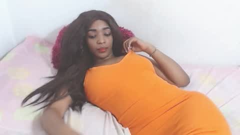 Adara Cooper online show from October 2025 06:19:01 PM