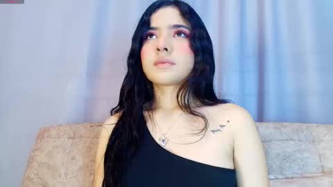  Adara Johnson  online show from November 2025 11:43:01 AM