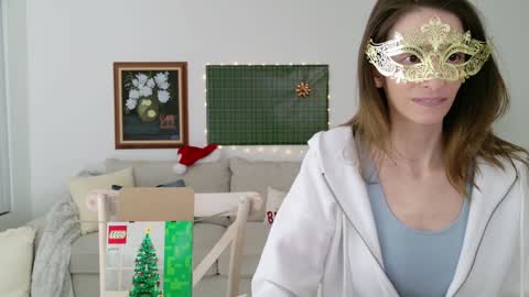 Addison Rose  I am currently away for the holiday weekend. Streams start again on 1242024. Enjoy the holiday online show from December 2024 03:03:01 AM