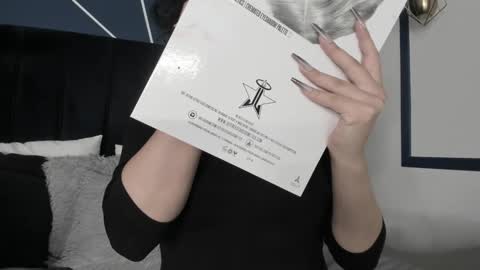 Ade  online show from December 2024 08:33:01 PM