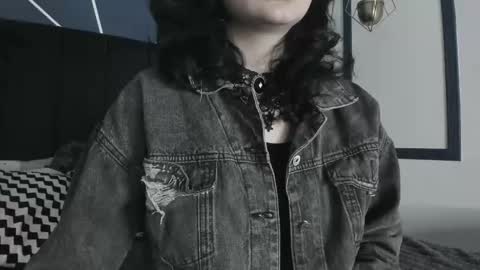 Ade  online show from February 2025 11:22:02 PM