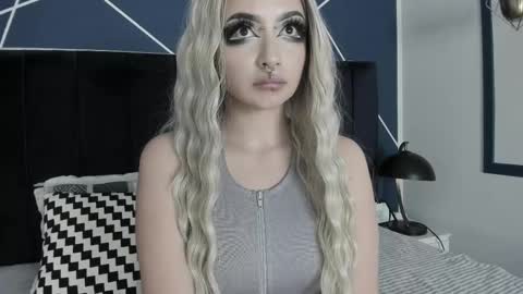 Ade  online show from February 2025 10:53:02 PM