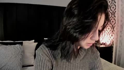 Snapshot of adeelinee chatting on April 2026 07:52:01 PM Ade online show from April 2026 07:52:01 PM