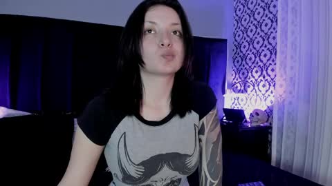Snapshot of adeelinee chatting on May 2026 08:06:02 PM Ade online show from May 2026 08:06:02 PM