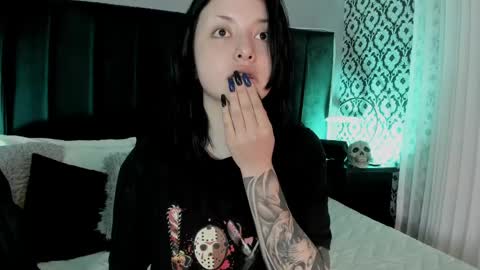 Snapshot of adeelinee chatting on May 2026 08:04:02 PM Ade online show from May 2026 08:04:02 PM
