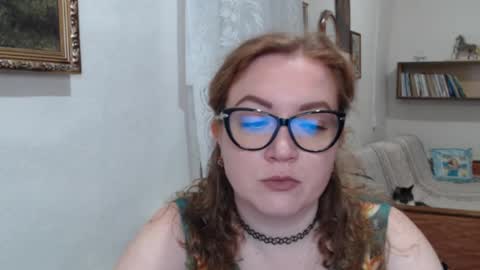 Adel online show from November 2025 11:43:02 AM