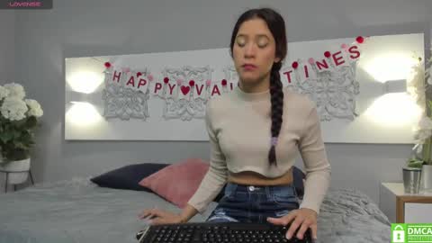 Snapshot of adelaa_11 chatting on February 2025 12:22:02 PM Adela Worsth online show from February 2025 12:22:02 PM