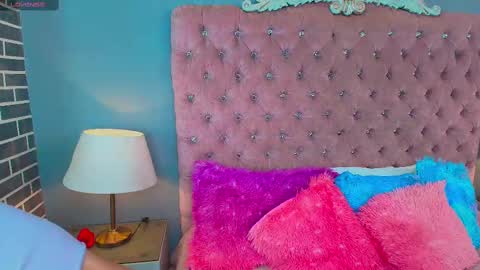 Adelaine online show from September 2025 08:20:02 PM