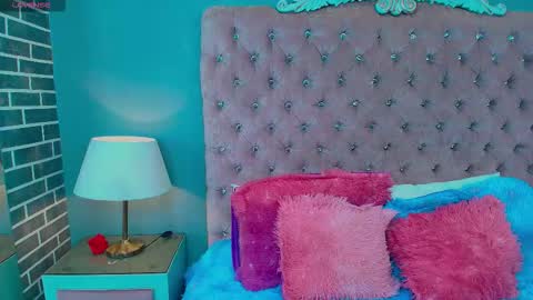 Adelaine online show from September 2025 03:05:01 AM