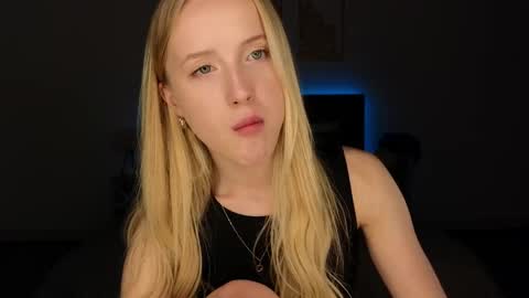 Snapshot of adele_armas chatting on June 2026 09:08:02 PM Adele online show from June 2026 09:08:02 PM