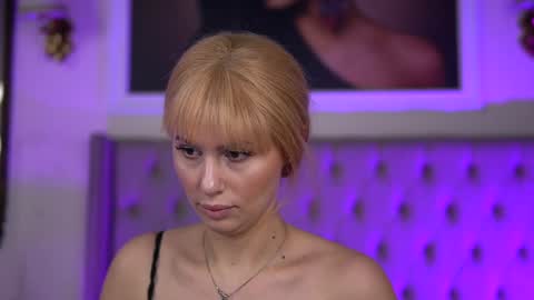 Snapshot of adelineking chatting on January 2025 07:17:01 AM Ade online show from January 2025 07:17:01 AM