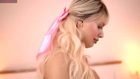 Snapshot of adelineking chatting on October 2025 02:07:01 AM Ade online show from October 2025 02:07:01 AM