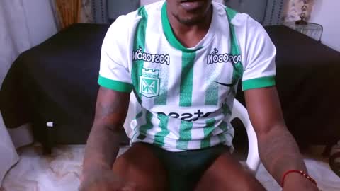 ades_stn online show from October 2025 04:32:02 AM