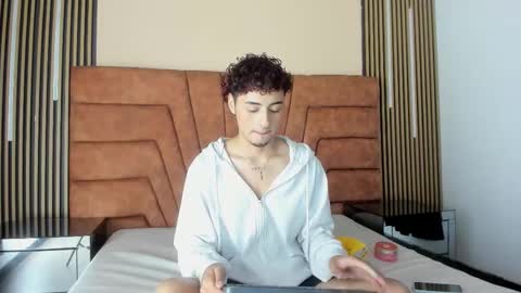 Adhara online show from January 2026 12:31:01 PM