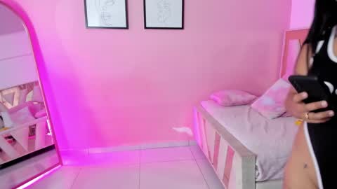 Snapshot of adharacute18_ chatting on October 2025 01:45:02 PM ADHARA online show from October 2025 01:45:02 PM