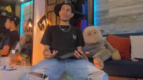 adonis_wb online show from November 2025 01:44:01 AM