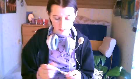 Snapshot of adorable_sparkle chatting on February 2025 01:09:02 PM adorable_sparkle online show from February 2025 01:09:02 PM
