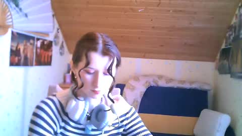 Snapshot of adorable_sparkle chatting on February 2025 12:21:02 PM adorable_sparkle online show from February 2025 12:21:02 PM