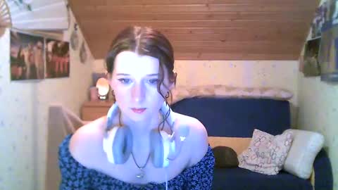 Snapshot of adorable_sparkle chatting on February 2025 03:15:02 PM adorable_sparkle online show from February 2025 03:15:02 PM