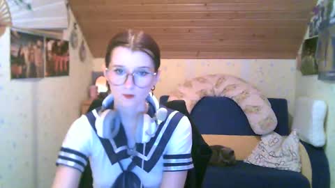 Snapshot of adorable_sparkle chatting on February 2025 03:27:02 PM adorable_sparkle online show from February 2025 03:27:02 PM