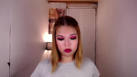 adorabletsforyouxx online show from October 2025 05:14:02 PM