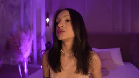 adoracortes online show from February 2026 05:06:01 AM