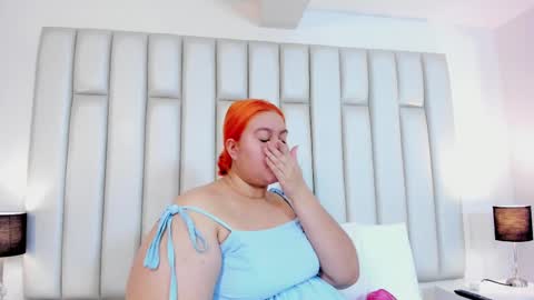 ANDREA PEREZ online show from February 2025 11:53:01 AM