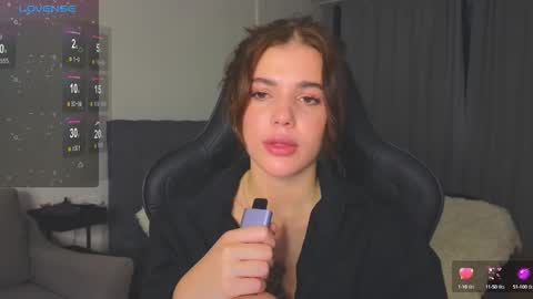 Snapshot of adri_dream chatting on October 2025 09:23:02 PM Adriana online show from October 2025 09:23:02 PM