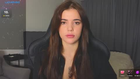 Snapshot of adri_dream chatting on October 2025 02:43:02 AM Adriana online show from October 2025 02:43:02 AM