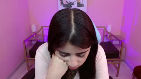 Adri  online show from January 2026 12:22:02 PM