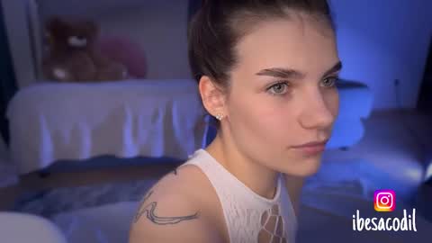 Adri online show from September 2025 07:14:01 PM