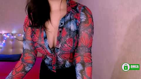 Adriana online show from November 2025 02:50:02 PM