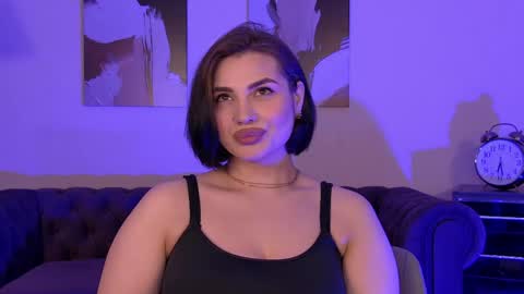 Snapshot of adrianatores chatting on May 2026 06:25:02 PM AdrianaTores online show from May 2026 06:25:02 PM